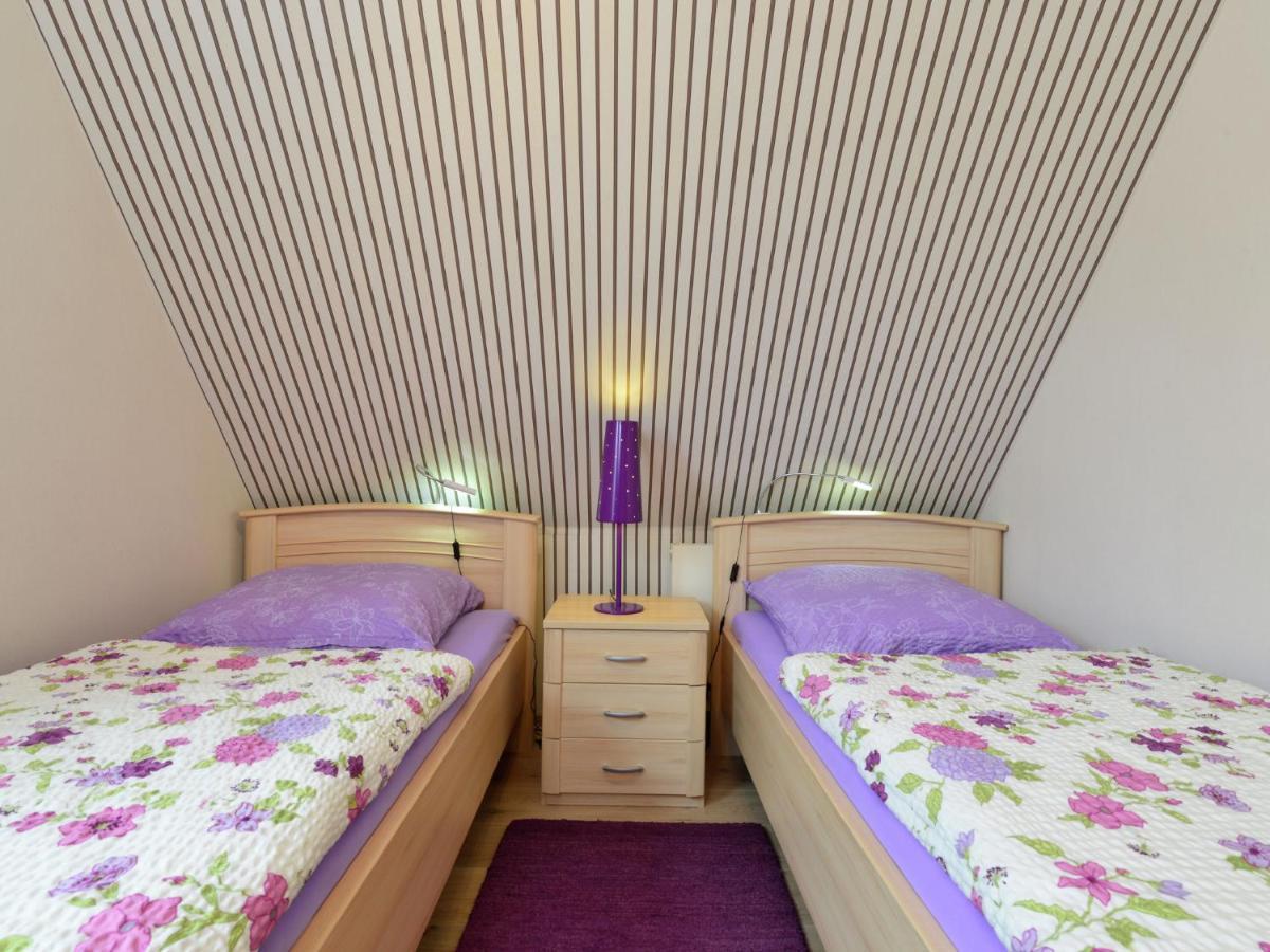 Graceful In Velmede With Garden Apartment